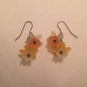 Dangling earrings with white/yellow/orange flowers